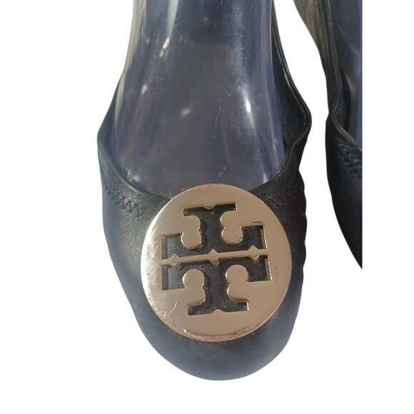 Tory Burch Women Sz 7.5 M Ballet Flats Minnie Travel Leather Black Big Gold Logo - Picture 7 of 8